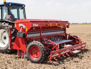 spring-load-seed-drill-with-fertilizer-uyk22